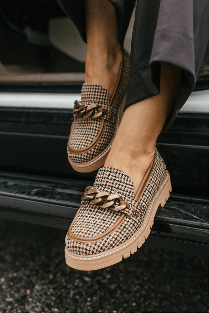 Vera - Women's Houndstooth Loafers with Chain Detail